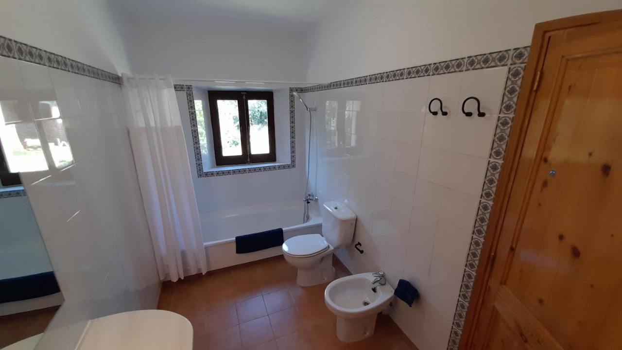 Mas Puig De Baix With Private Pool And Gardens Ferienhaus