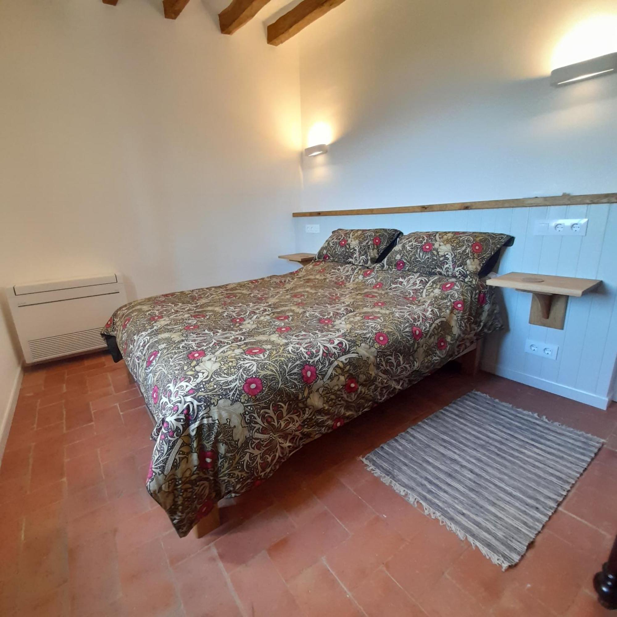 Mas Puig De Baix With Private Pool And Gardens Ferienhaus Olot