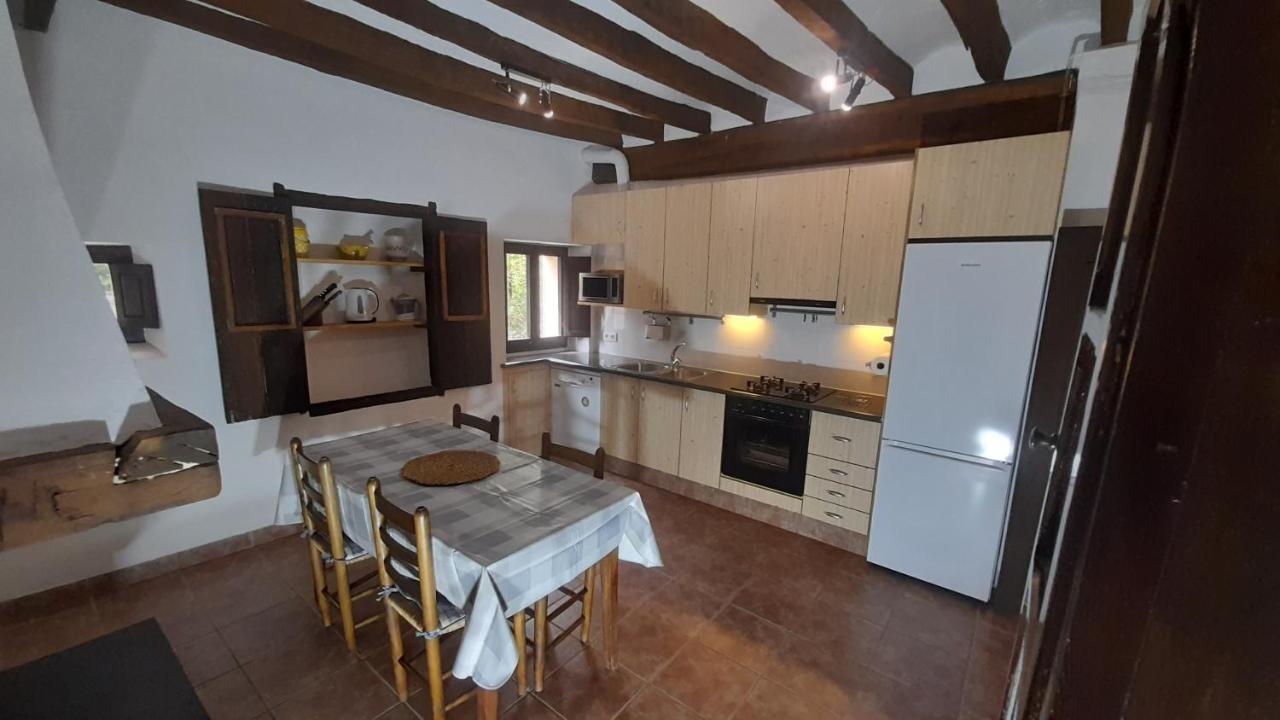 Mas Puig De Baix With Private Pool And Gardens *